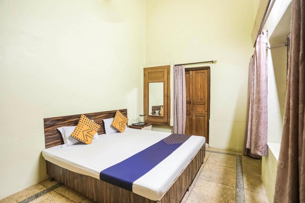 Spot On 64751 Hotel Shivani Palace Muthiganj 외부 사진
