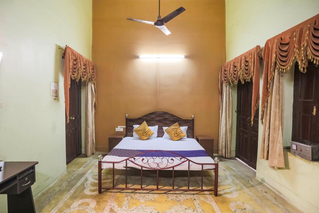Spot On 64751 Hotel Shivani Palace Muthiganj 외부 사진